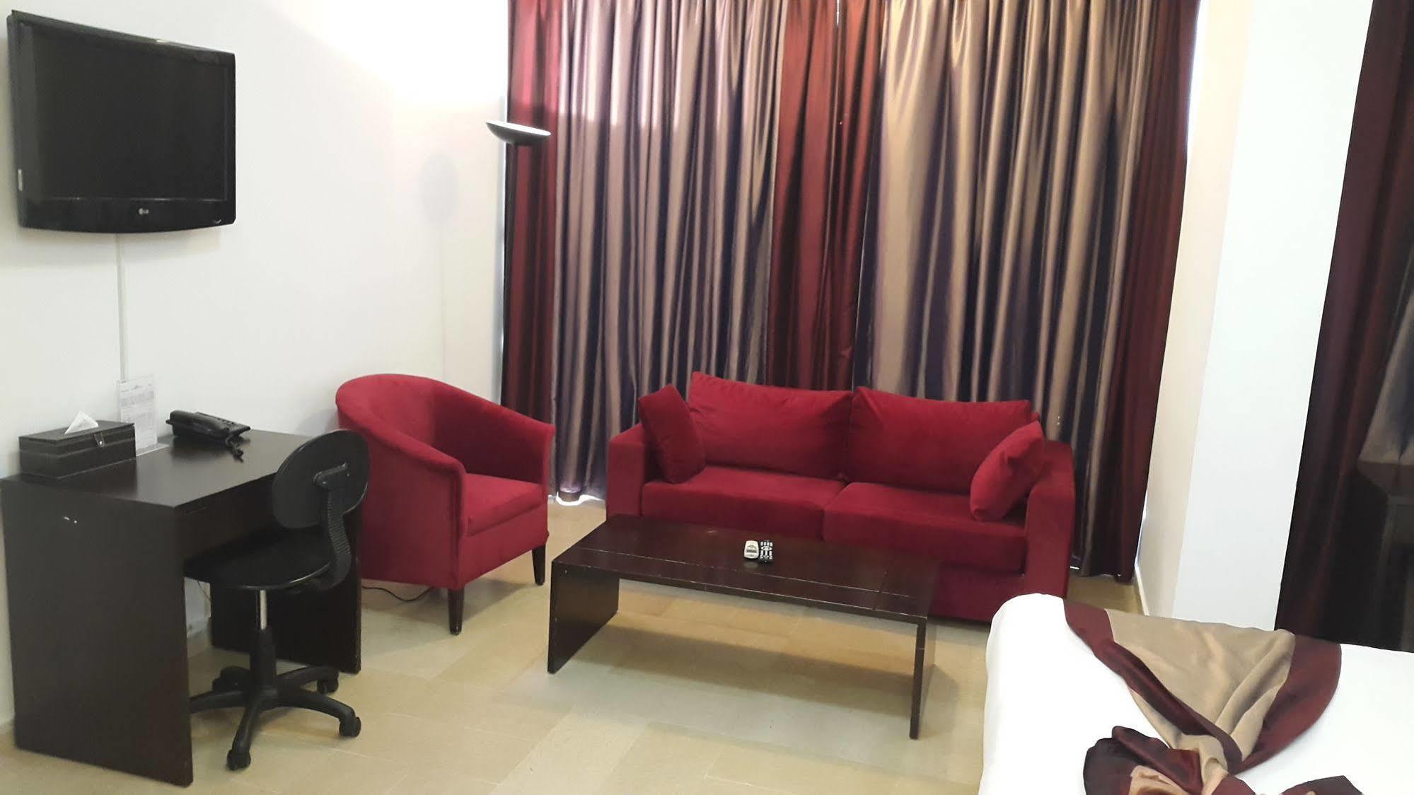Bliss 3000 Furnished Studios Beirut Exterior photo